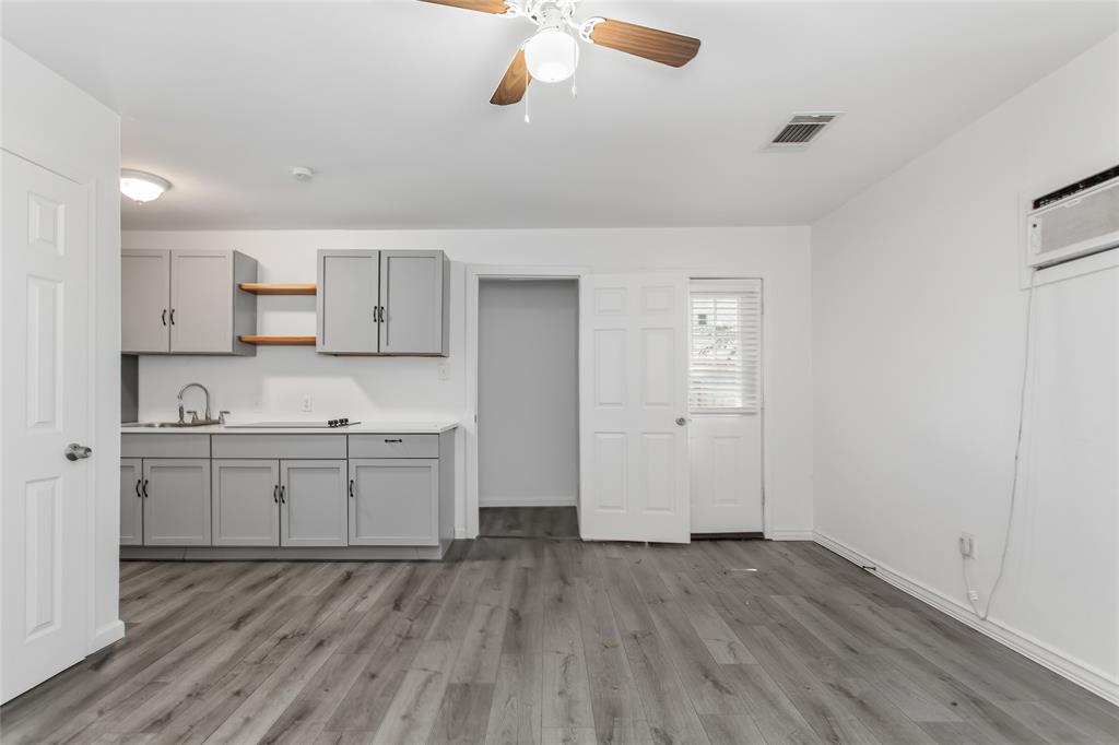 2351 Longhorn Street C Property Photo 12