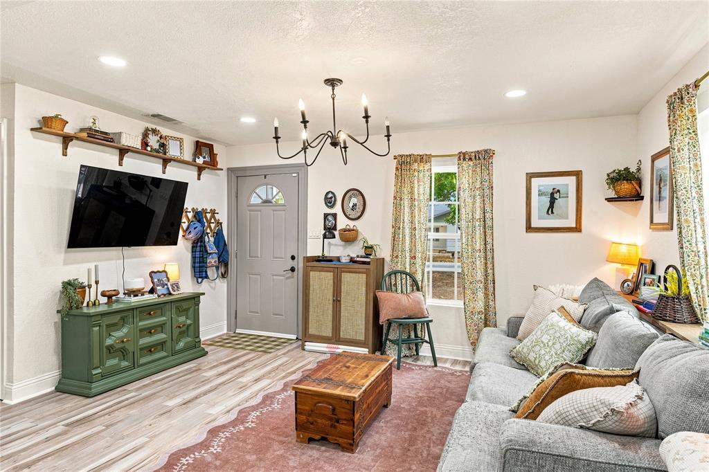 149 Gordon Drive Property Photo 3