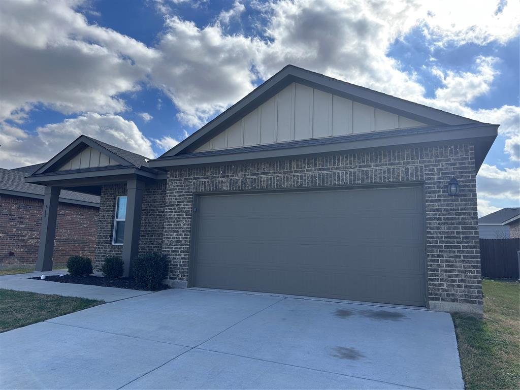 1617 Braeburn Lane Property Photo 1