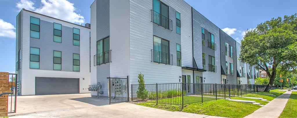 4905 Live Oak Street C Property Photo 1