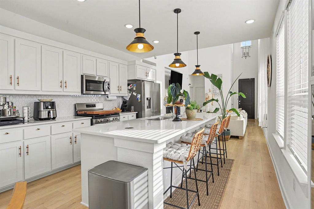9324 Laurel Wreath Drive Property Photo 3