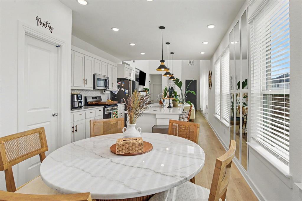 9324 Laurel Wreath Drive Property Photo 14