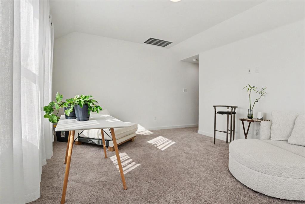 9324 Laurel Wreath Drive Property Photo 18