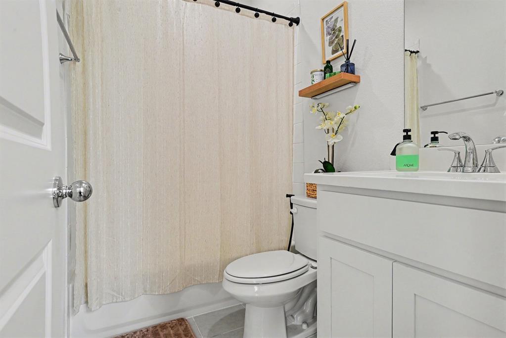 9324 Laurel Wreath Drive Property Photo 25