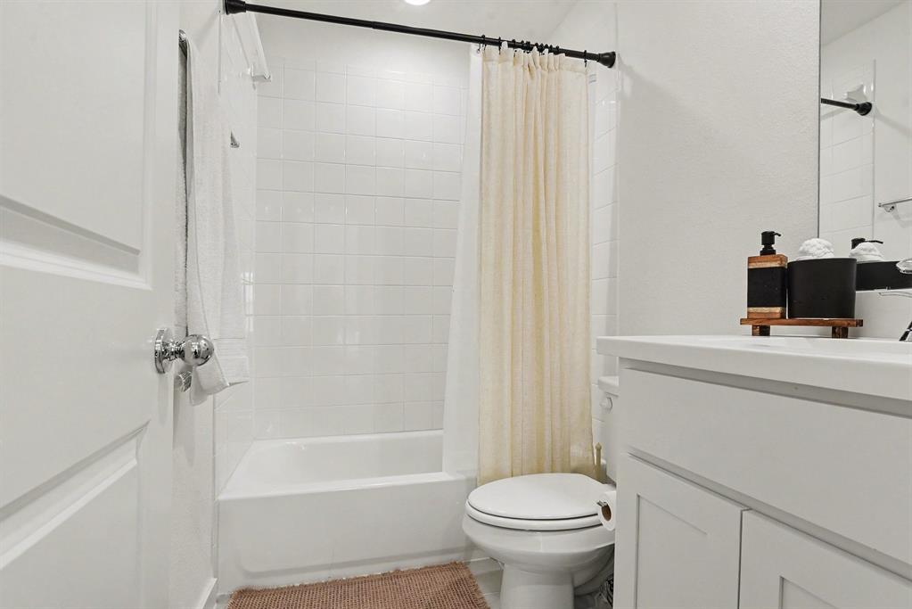 9324 Laurel Wreath Drive Property Photo 29