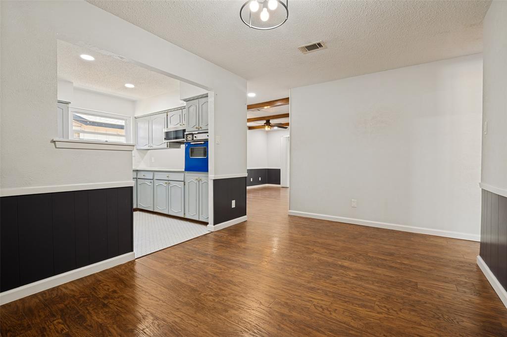 2913 David Lane Property Photo 9