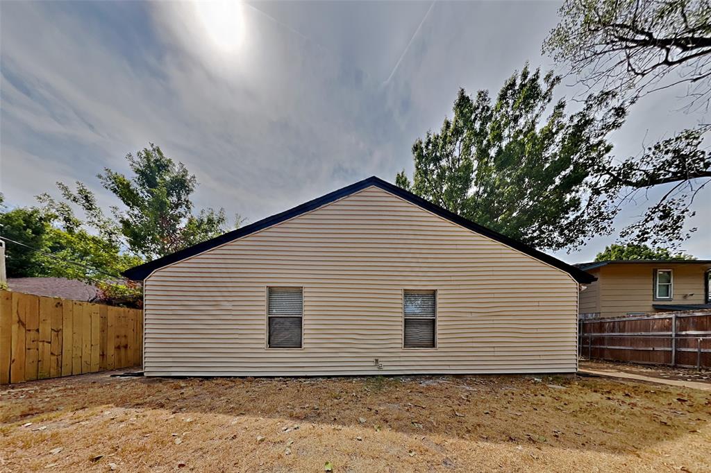6011 Parkmeadow Drive Property Photo 20