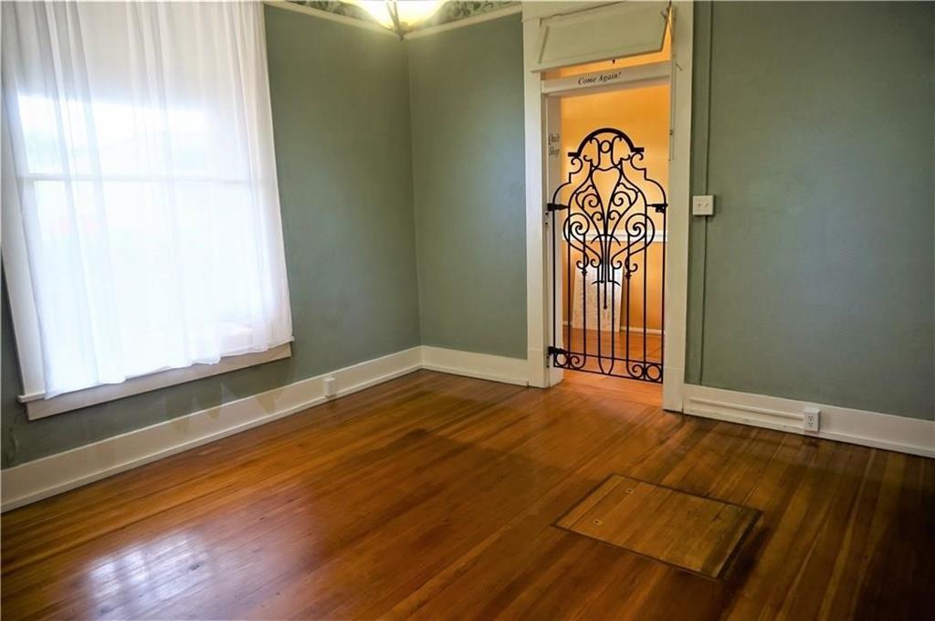 611 Main Street Property Photo 5