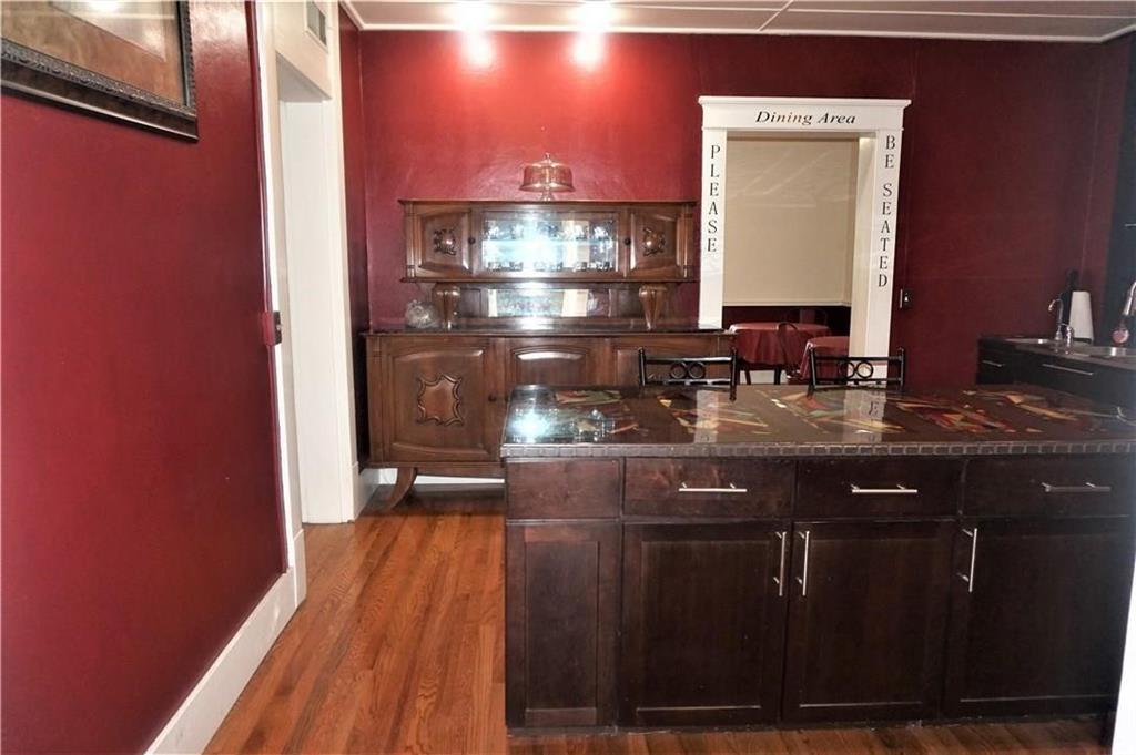 611 Main Street Property Photo 7