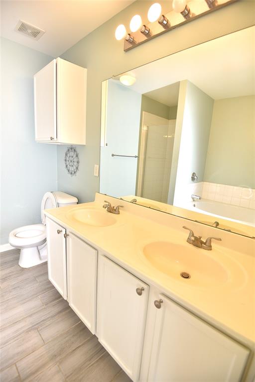 9417 Pastime Court Property Photo 13