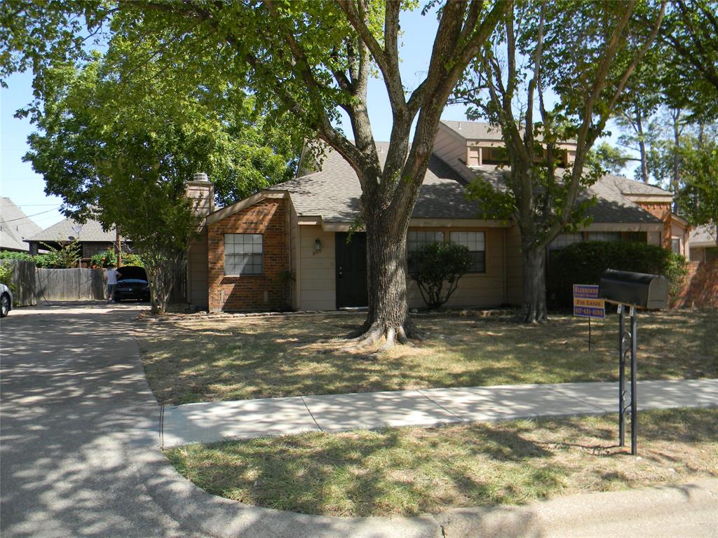 811 Windcrest Drive Property Photo 1