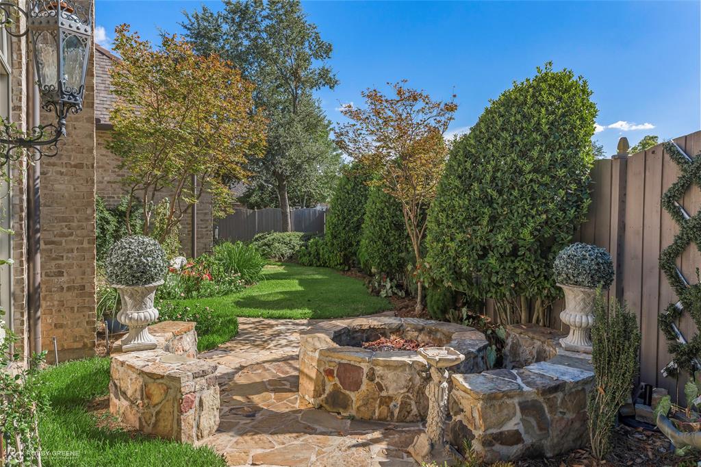 104 Belle Maison Court Property Photo 3