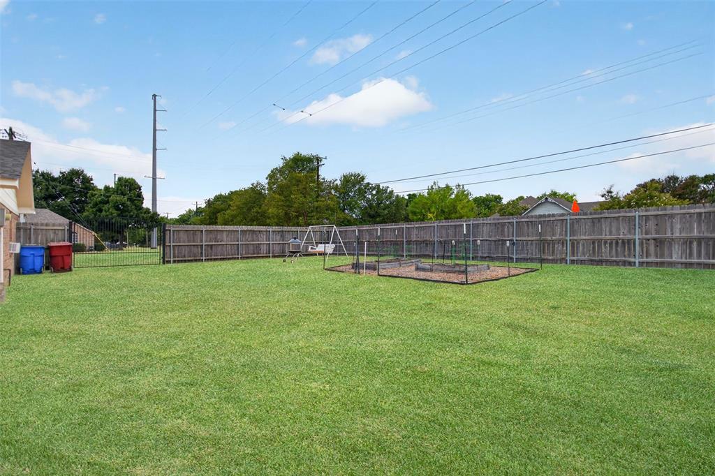 1010 Maple Street Property Photo 27