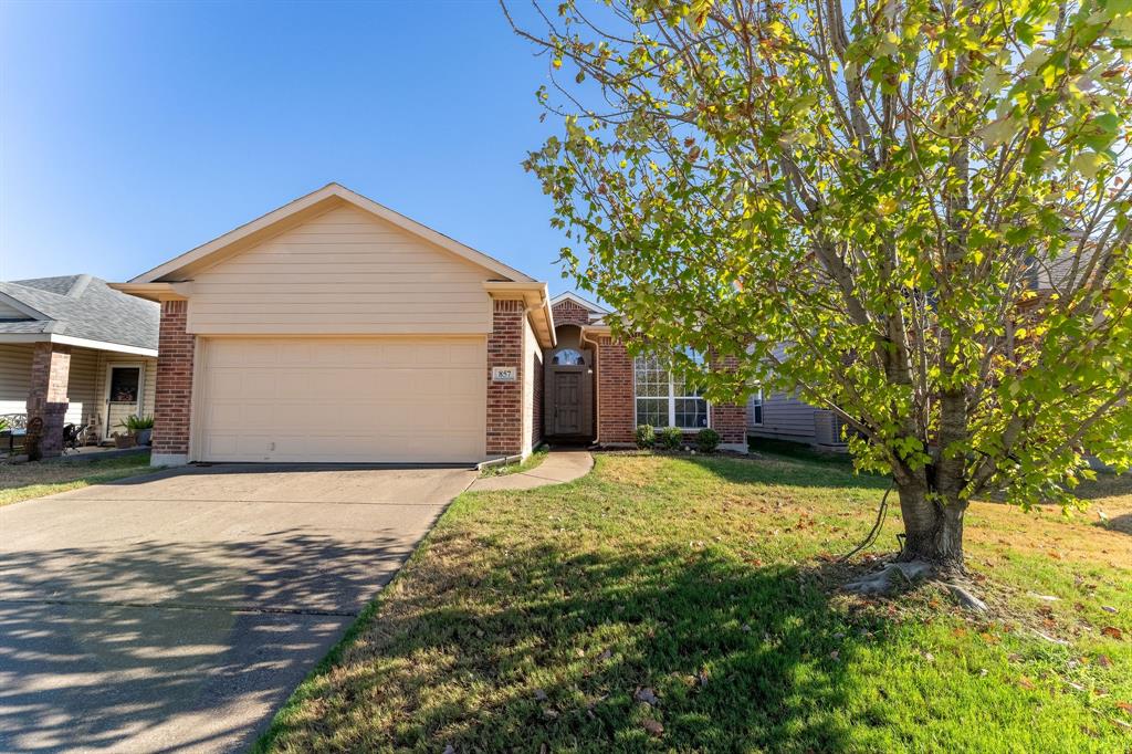 857 Rio Bravo Drive Property Photo 3