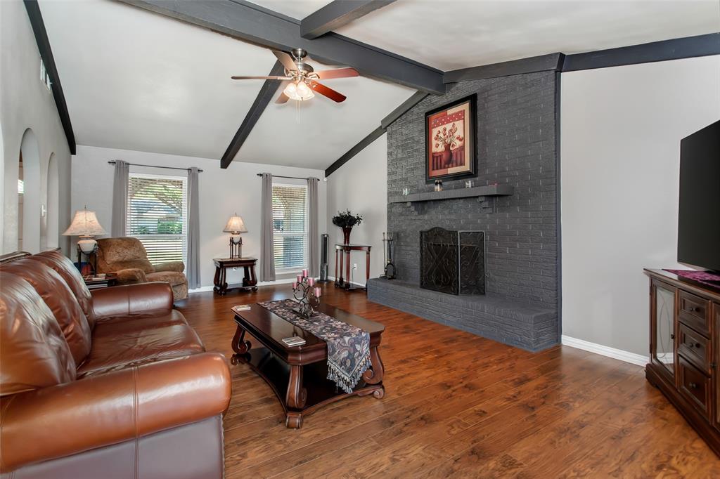 2600 Quail Valley Property Photo 5