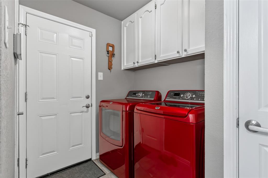 2600 Quail Valley Property Photo 15