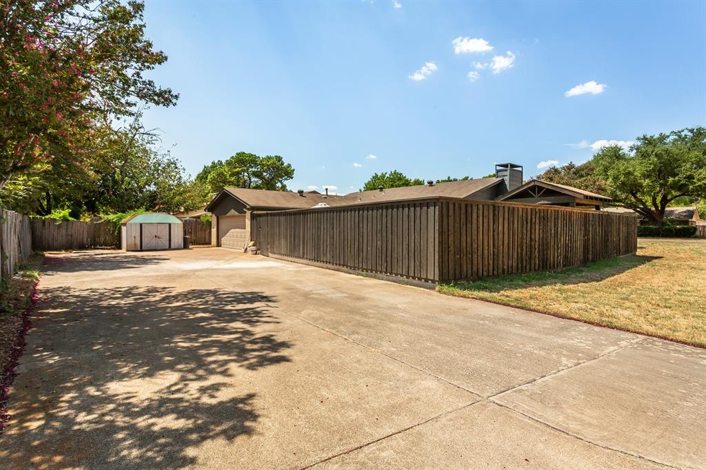 2600 Quail Valley Property Photo 28