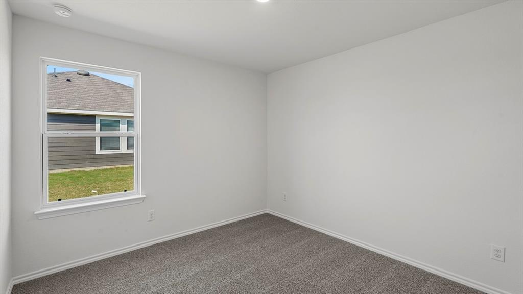 613 Edge Hill Lane Property Photo 9