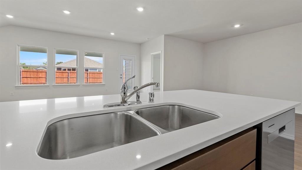 613 Edge Hill Lane Property Photo 22