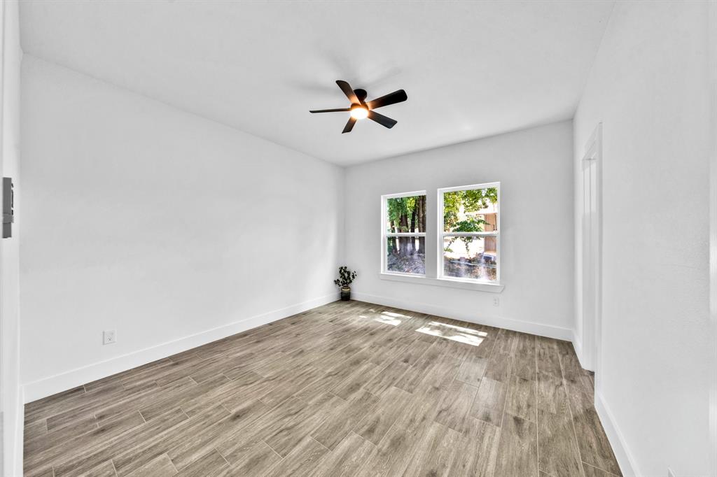 220 Calvert Street Property Photo 18