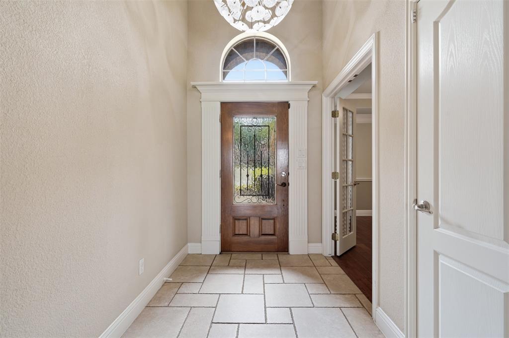 6512 Klamath Road Property Photo 4