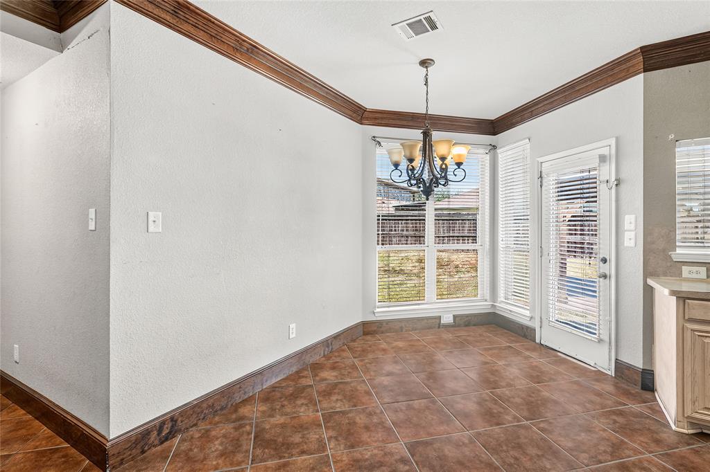 2500 Collier Drive Property Photo 7
