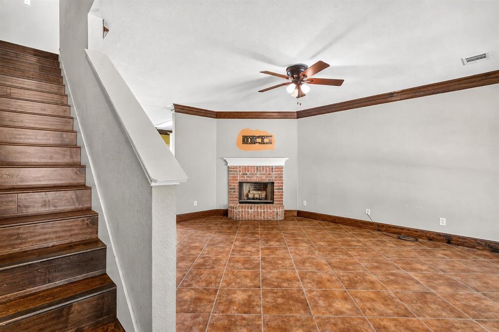 2500 Collier Drive Property Photo 14