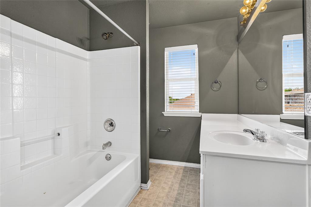 2500 Collier Drive Property Photo 23