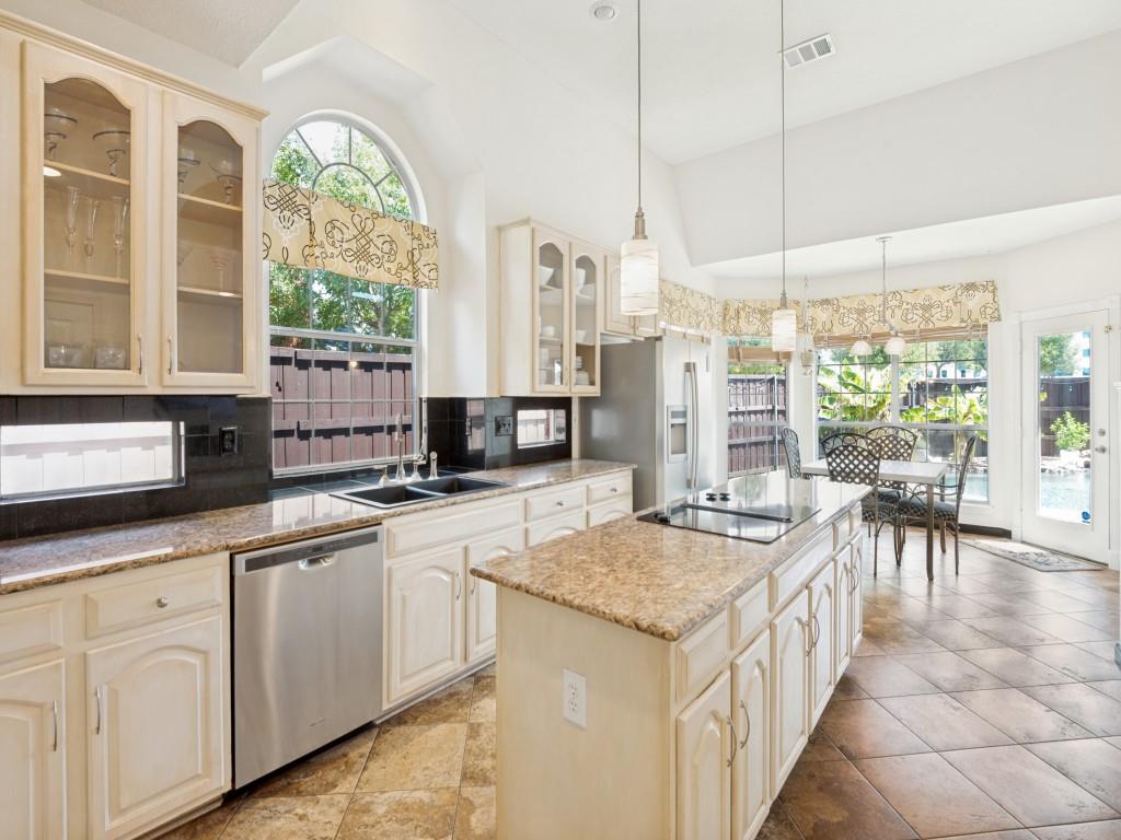 2700 Meadow Hills Lane Property Photo 11