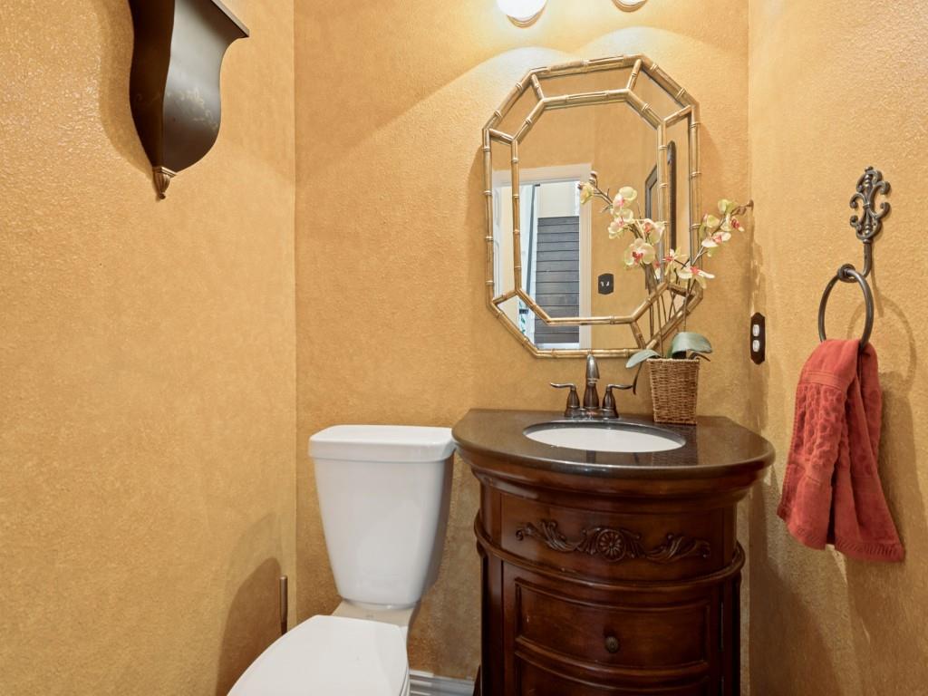 2700 Meadow Hills Lane Property Photo 15