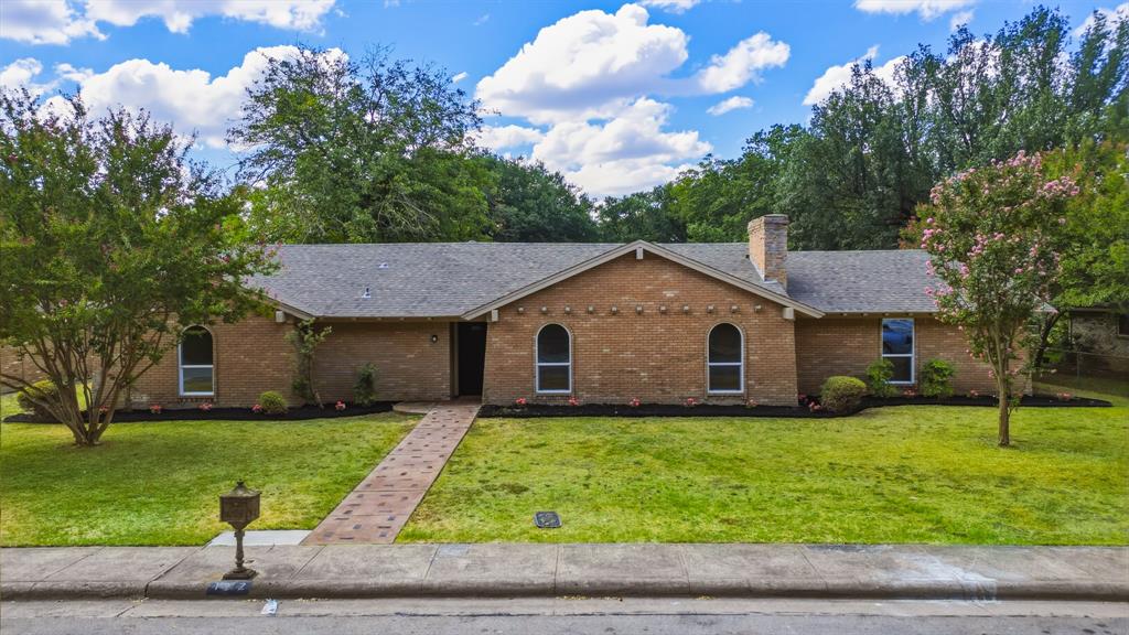 122 Meadowbrook Drive Property Photo 2