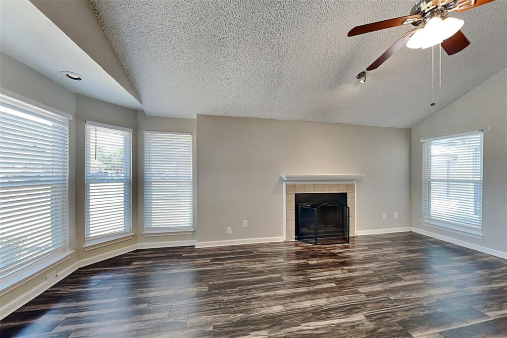 2016 Avignon Drive Property Photo 4