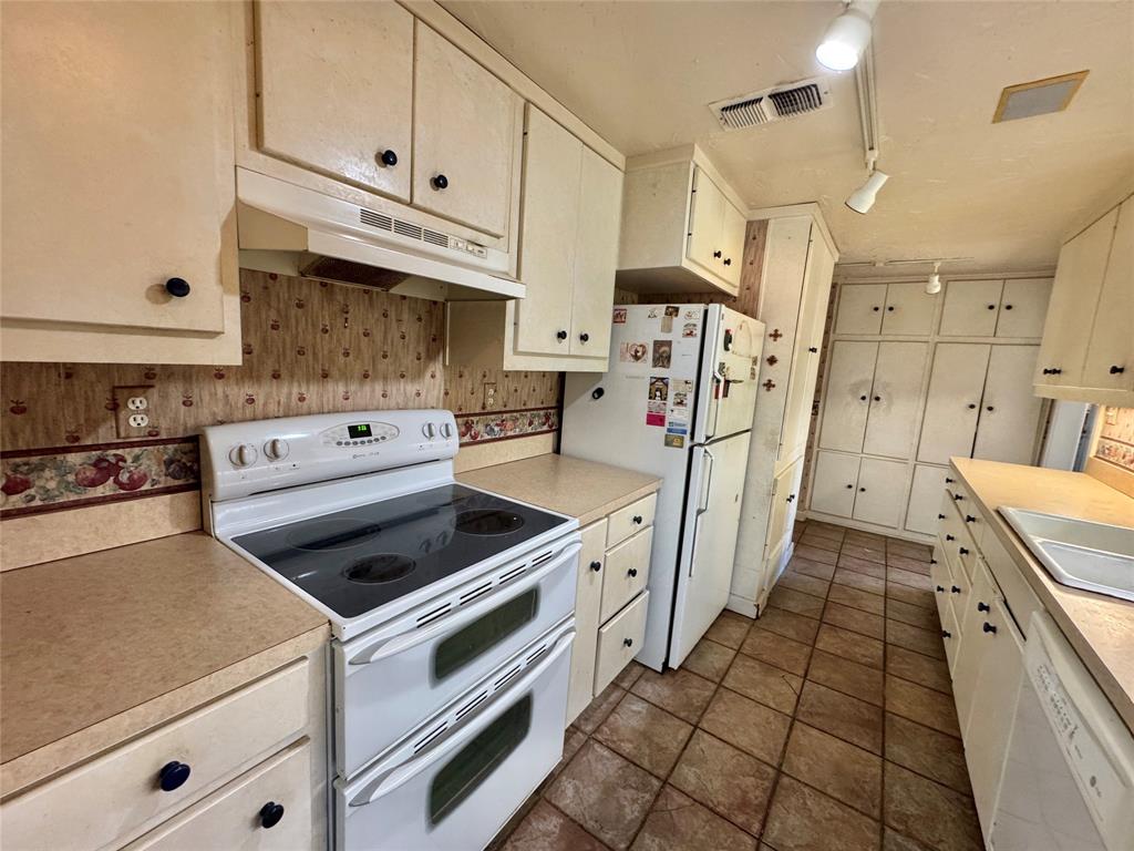 122 Pawnee Trail Property Photo 6