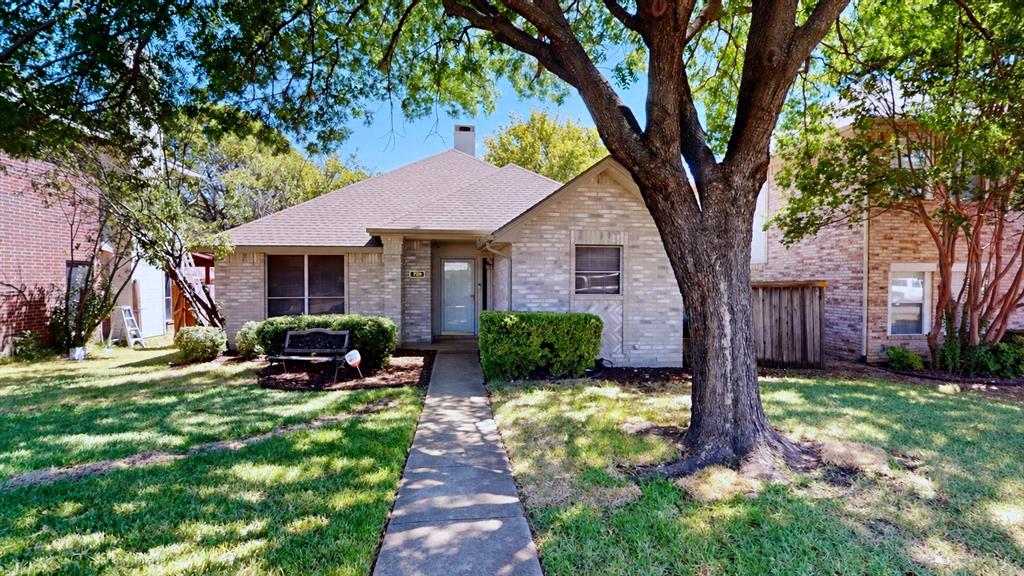 729 Fawn Valley Drive Property Photo 1
