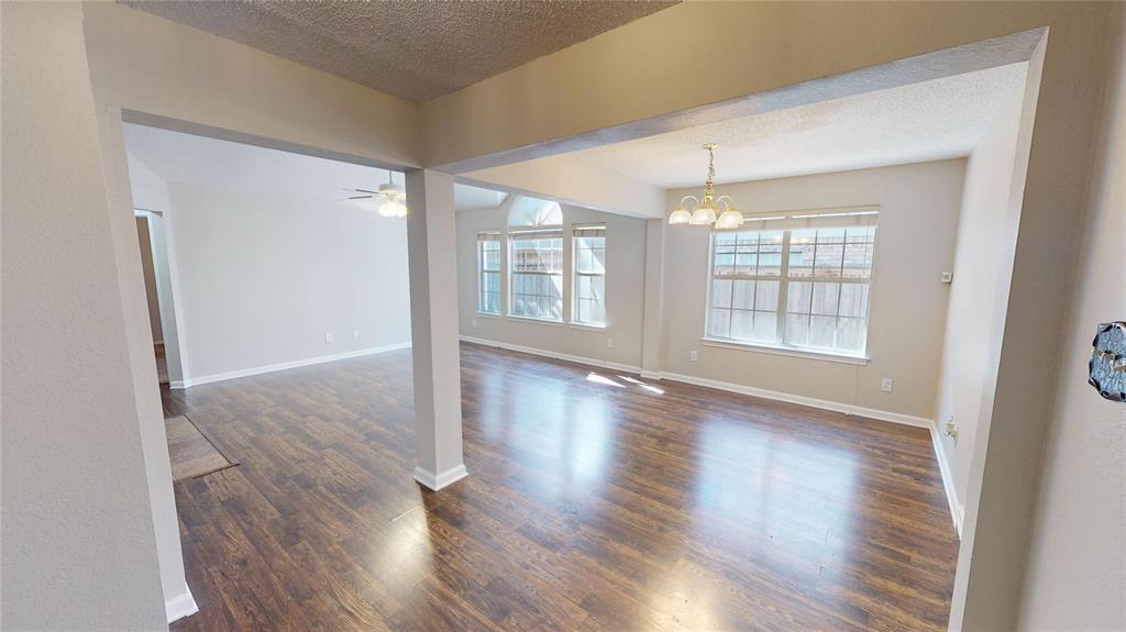 729 Fawn Valley Drive Property Photo 2
