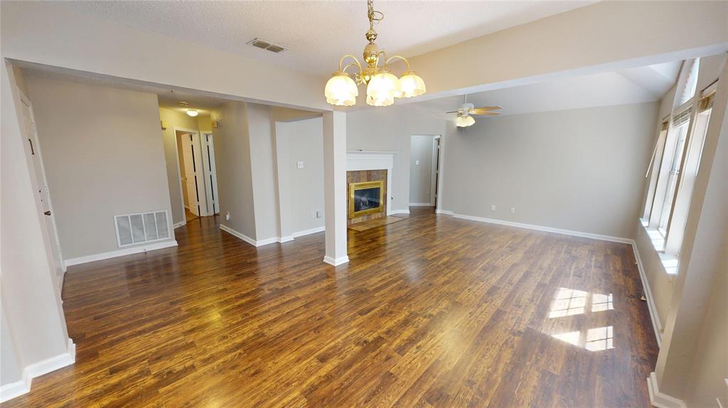 729 Fawn Valley Drive Property Photo 3