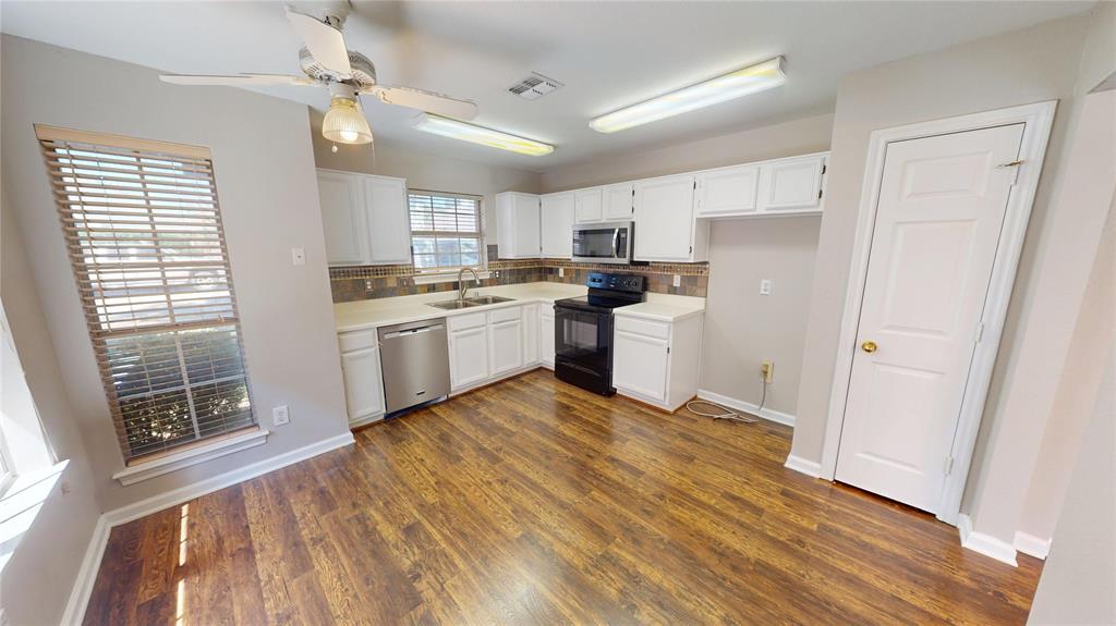 729 Fawn Valley Drive Property Photo 7