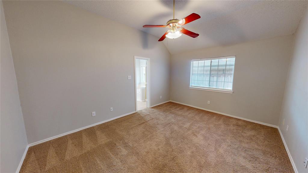 729 Fawn Valley Drive Property Photo 9