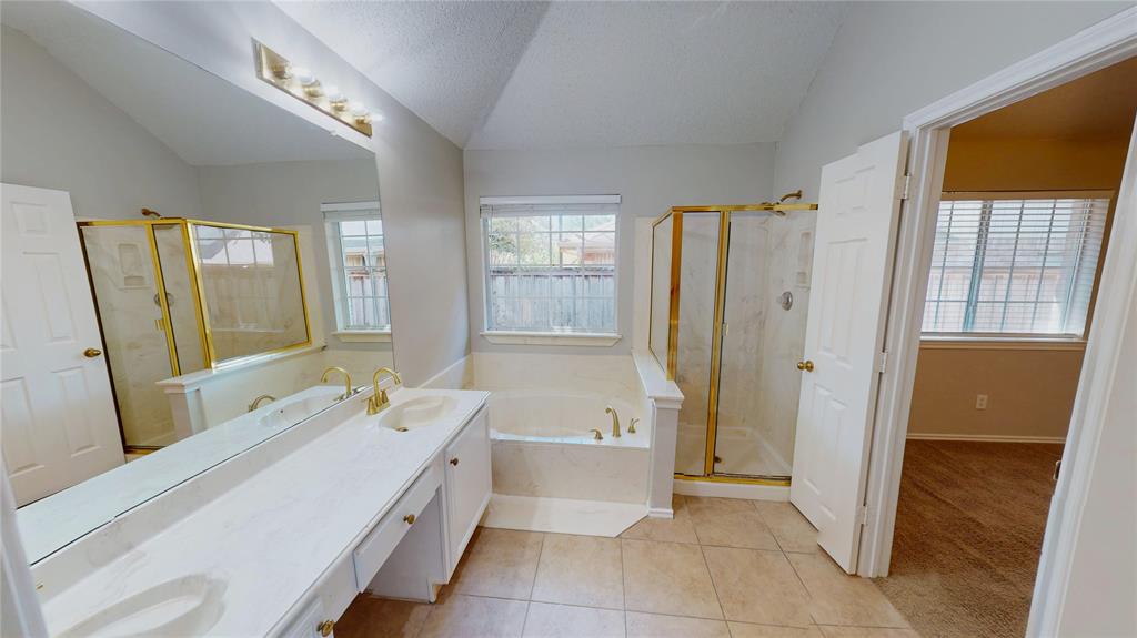 729 Fawn Valley Drive Property Photo 12