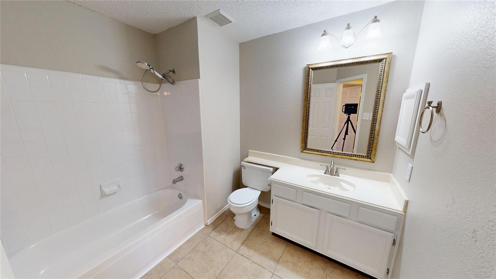 729 Fawn Valley Drive Property Photo 14