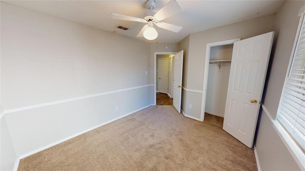 729 Fawn Valley Drive Property Photo 15