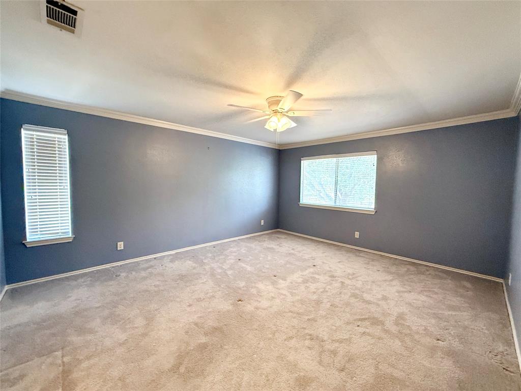 2642 Custer Parkway A Property Photo 5