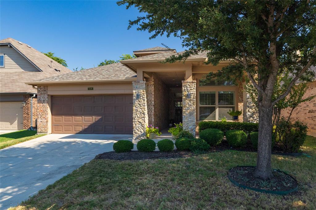 2505 Sanders Court Property Photo 3
