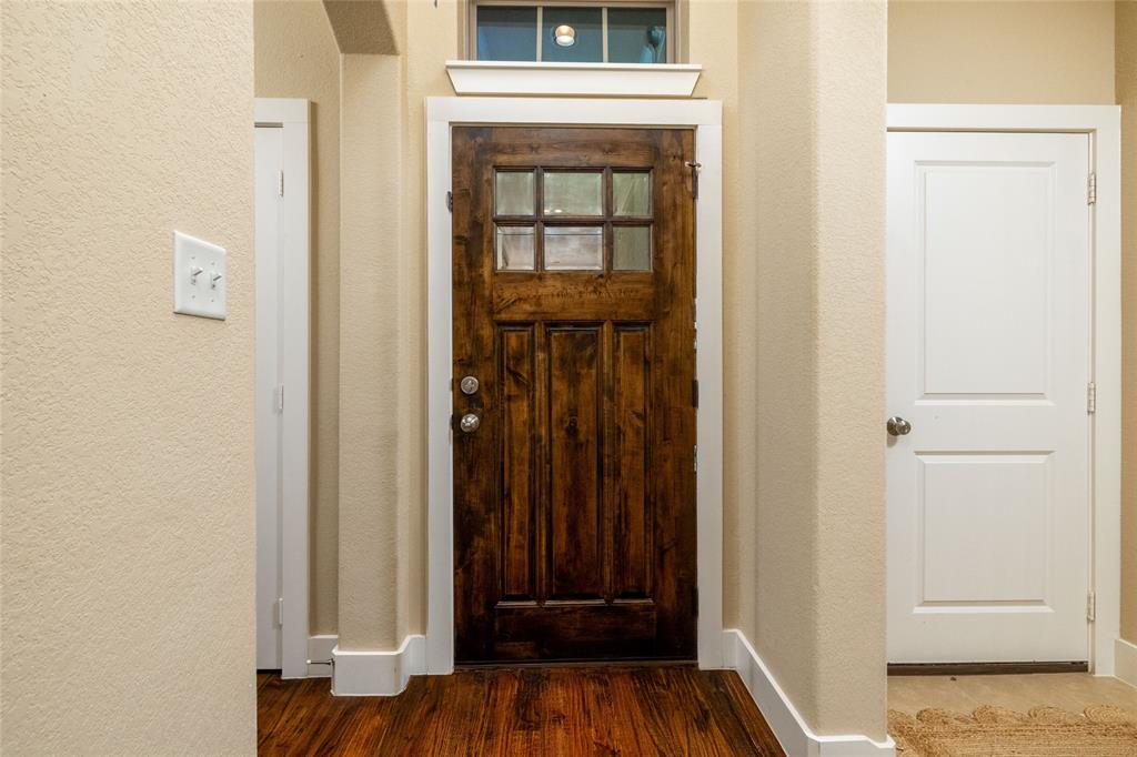 2505 Sanders Court Property Photo 7