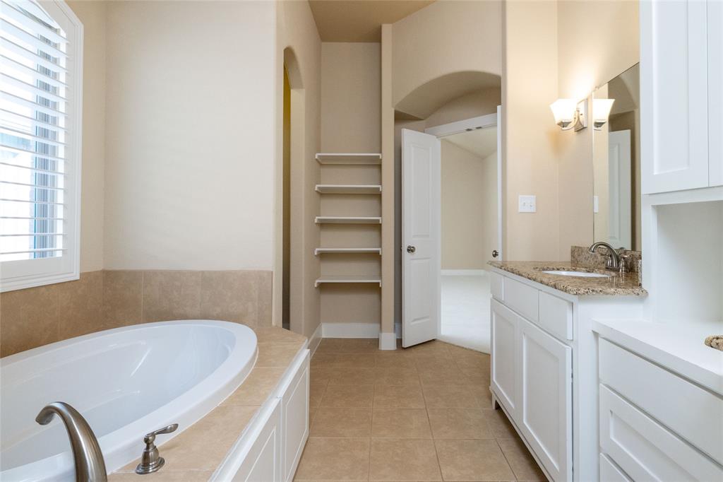 2505 Sanders Court Property Photo 25