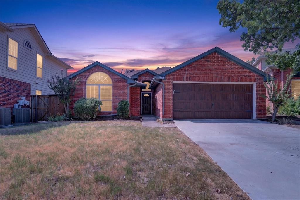 425 Wentworth Drive Property Photo 1
