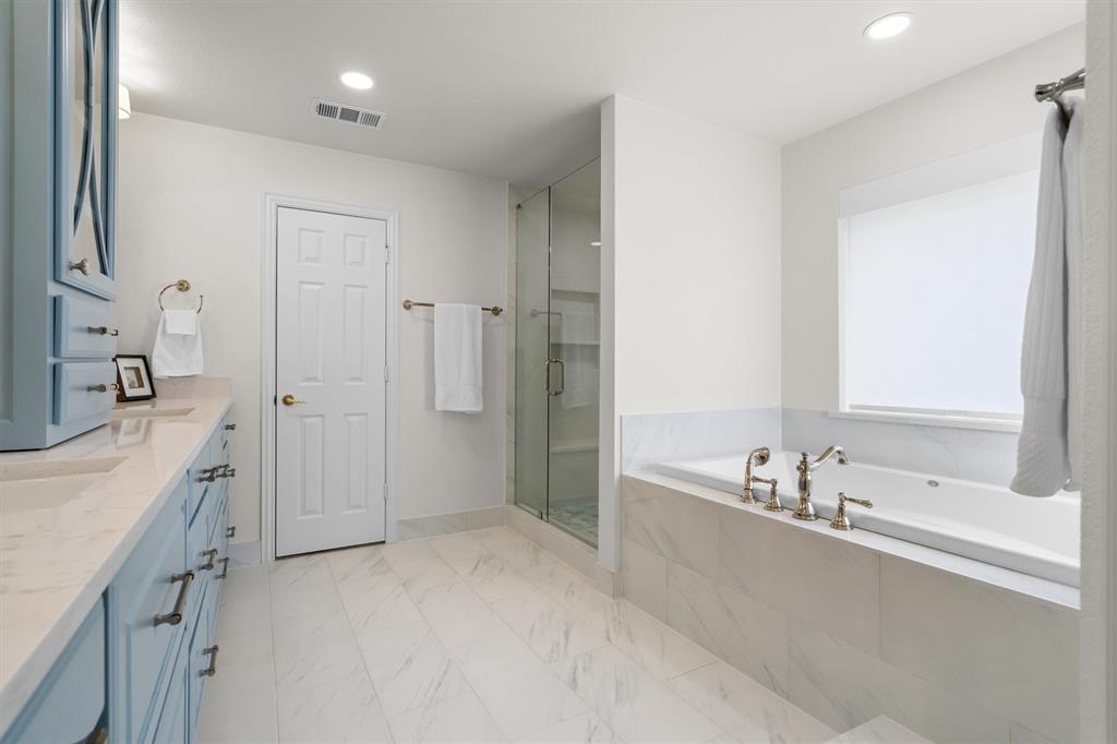 7409 Stallion Circle Property Photo 16