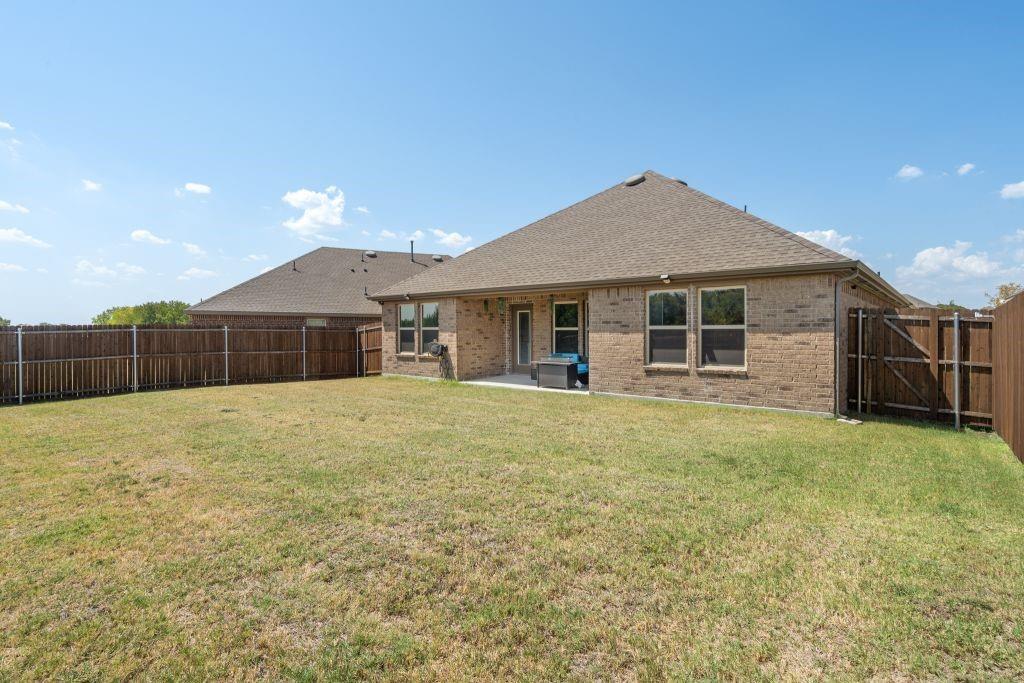 919 Gentle Rain Drive Property Photo 2