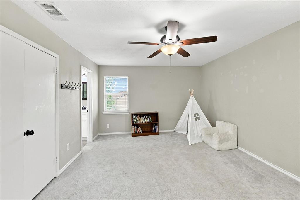 12235 Treeview Lane Property Photo 15