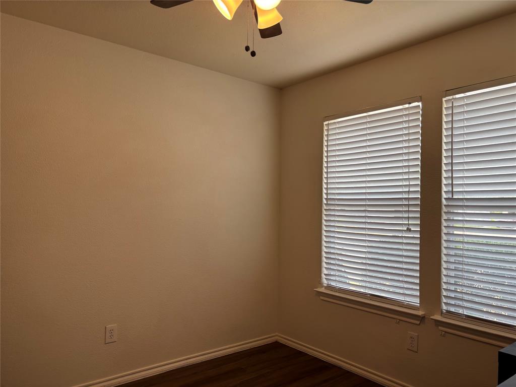 2711 Prairie Creek Drive Property Photo 11